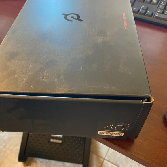 NEW IN BOX Peloton Cycling Shoes Size 40 Women's 9 Men's 7 - Picture 5 of 5